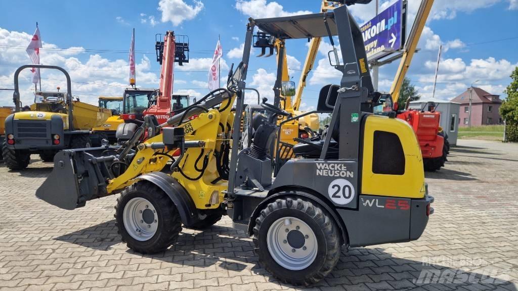 Wacker Neuson WL 25 輪胎式裝載機