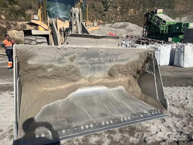Volvo L 110 E 輪胎式裝載機