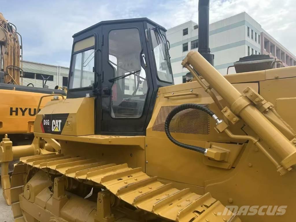 CAT D 6 G 履帶推土機