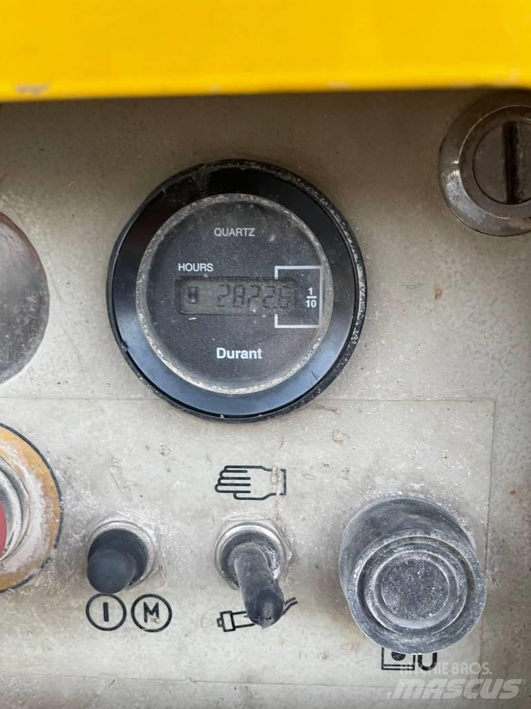 Brokk 180 小型挖土機/掘鑿機<7t(小型挖掘機)