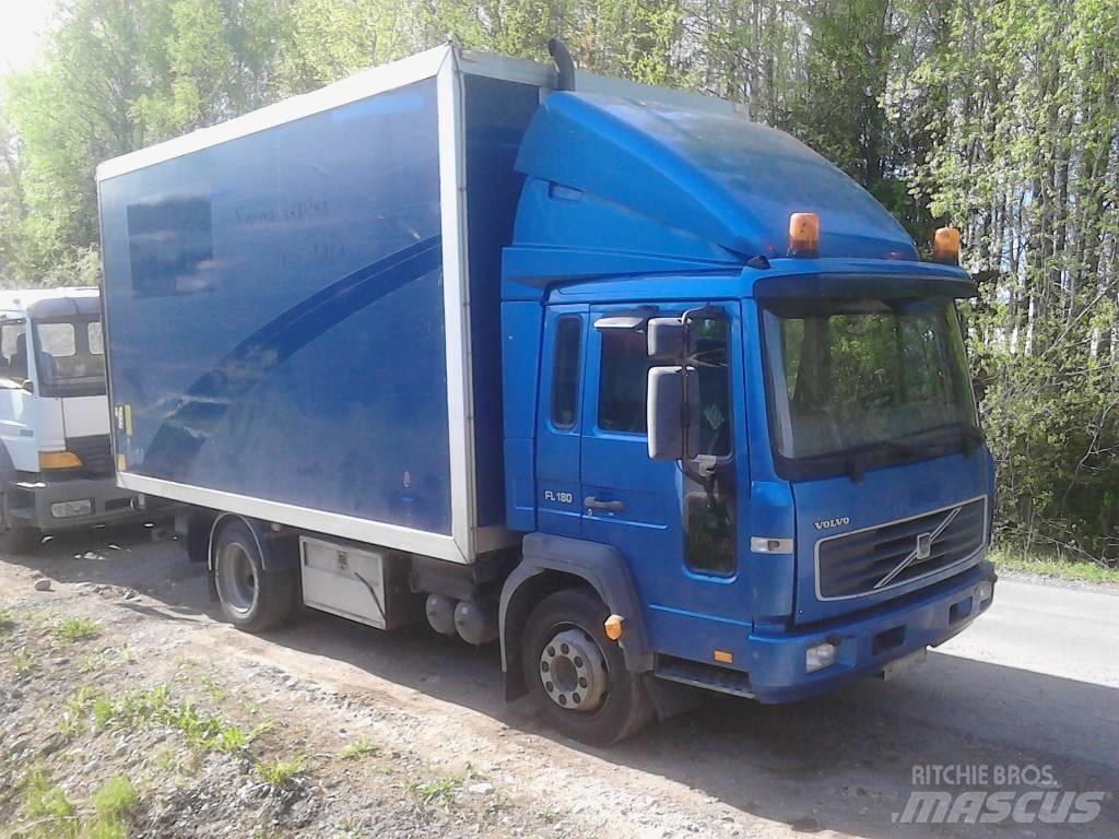 Volvo FL 220 貨箱式卡車