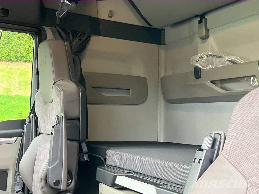 MAN TGX 28.520 曳引機組件