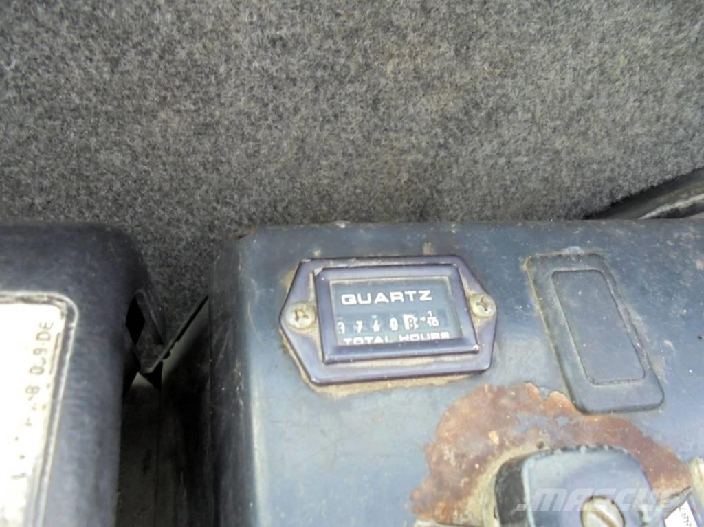 Bobcat 320 D 小型挖土機/掘鑿機<7t(小型挖掘機)