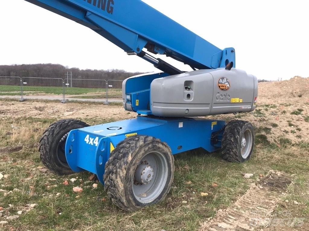 Genie S 125 伸縮臂高空作業車