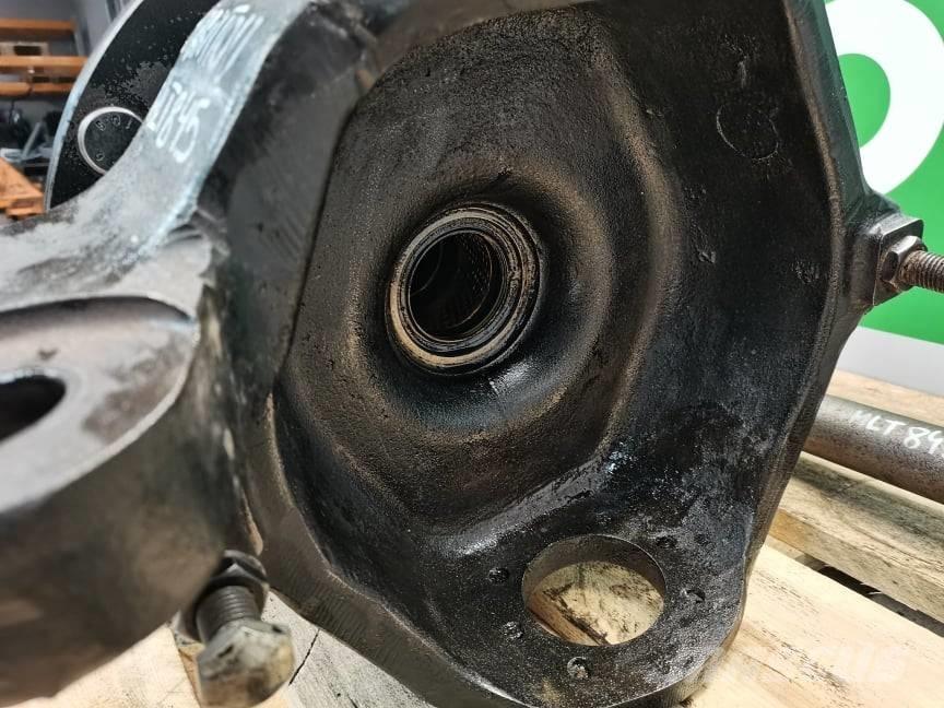 Manitou MHT 790 axle 軸