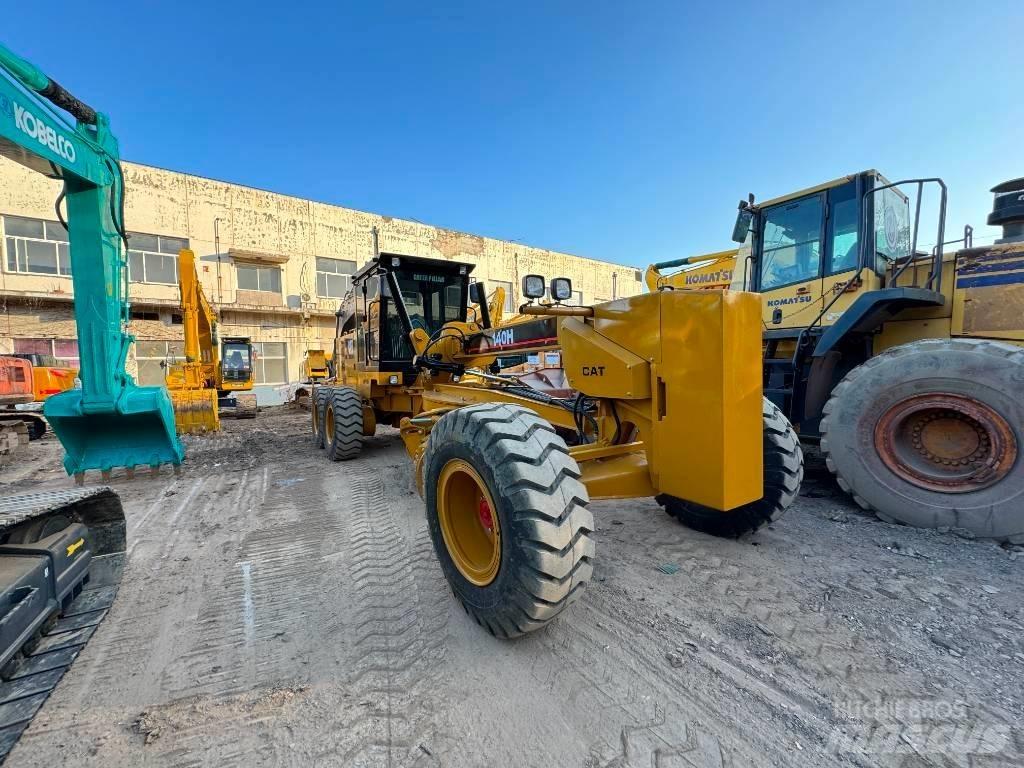 CAT 140 H 平土機