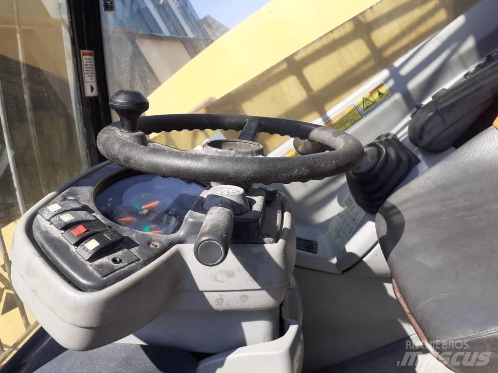 CAT TH 350 B 伸縮臂操作車