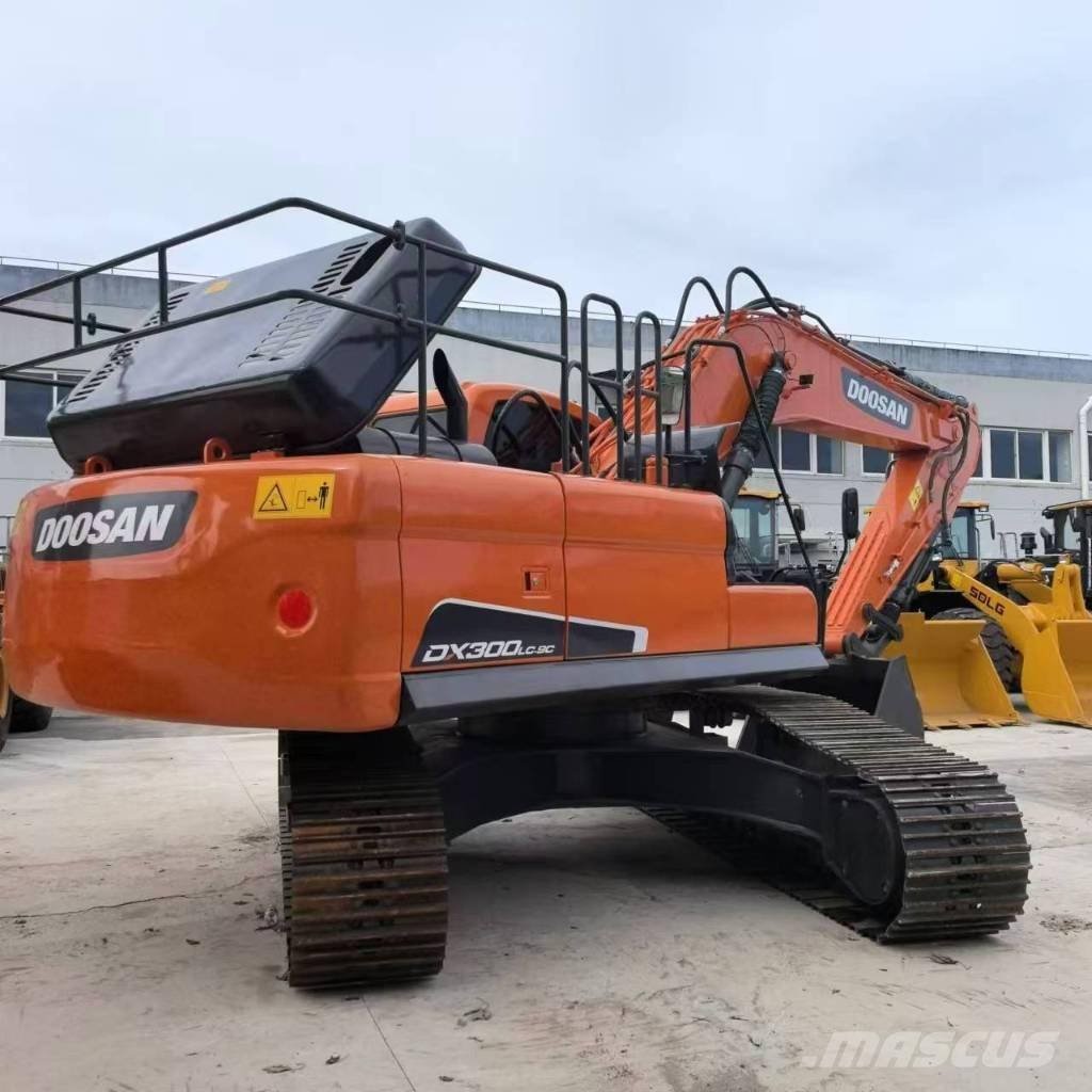 Doosan DX 300 履帶式 挖土機/掘鑿機/挖掘機