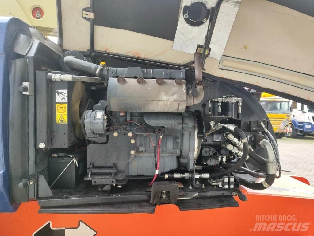 JLG 860 SJ 伸縮臂高空作業車