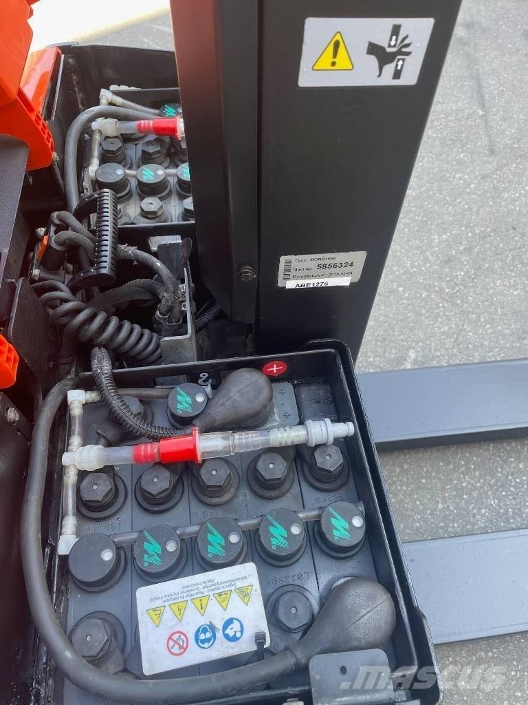 BT SWE080L 行走控制式堆積機