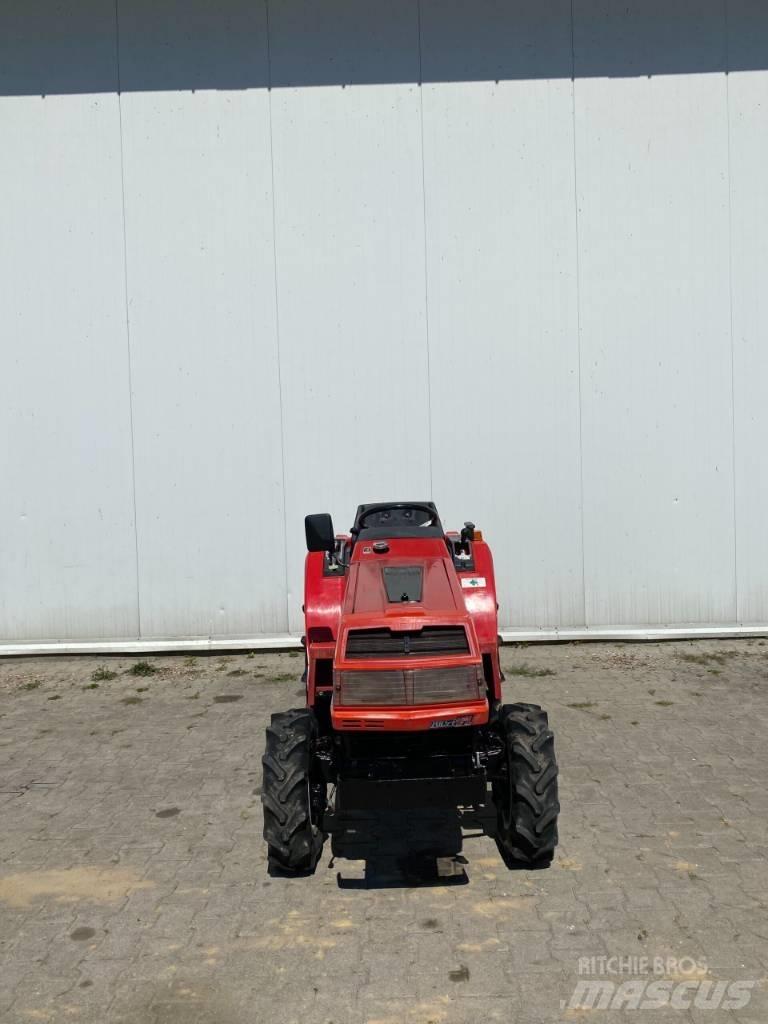 Mitsubishi MT16 小型曳引機