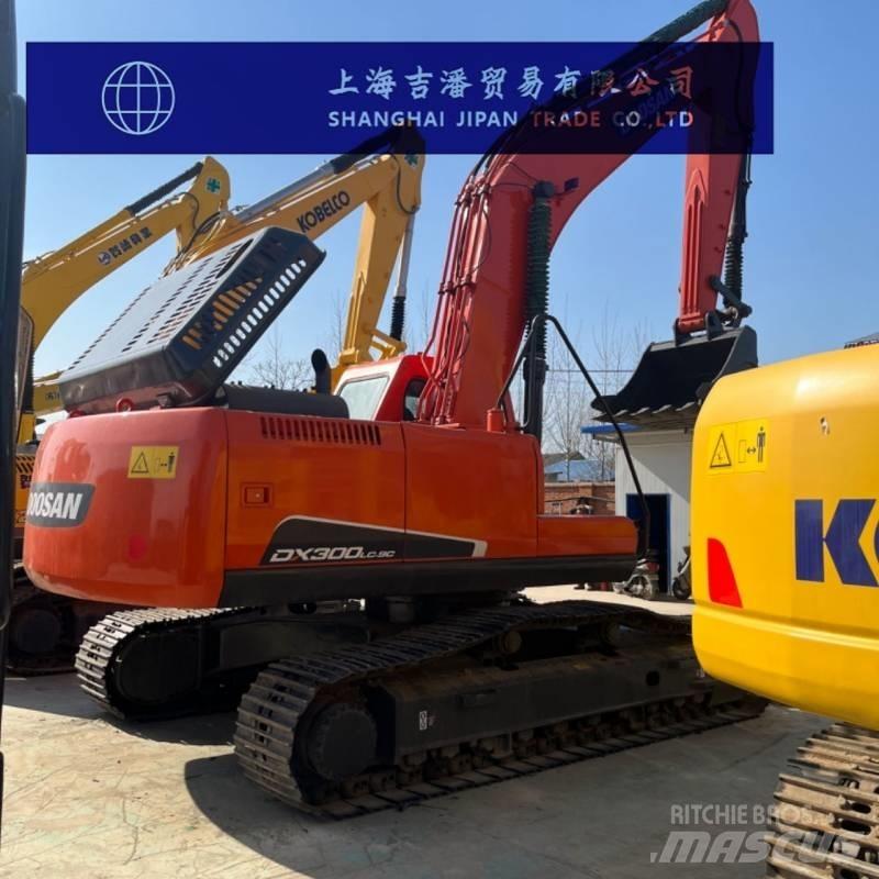 Doosan DX 300 履帶式 挖土機/掘鑿機/挖掘機