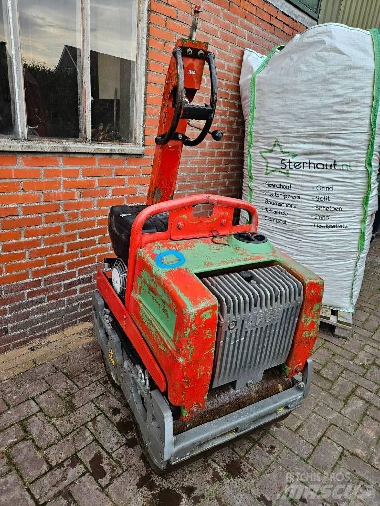 Ammann AR 65 雙輪滾壓機