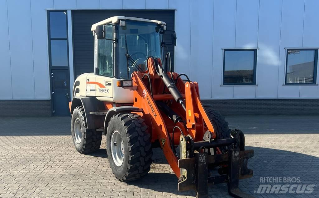 Schaeff SKL 844 輪胎式裝載機