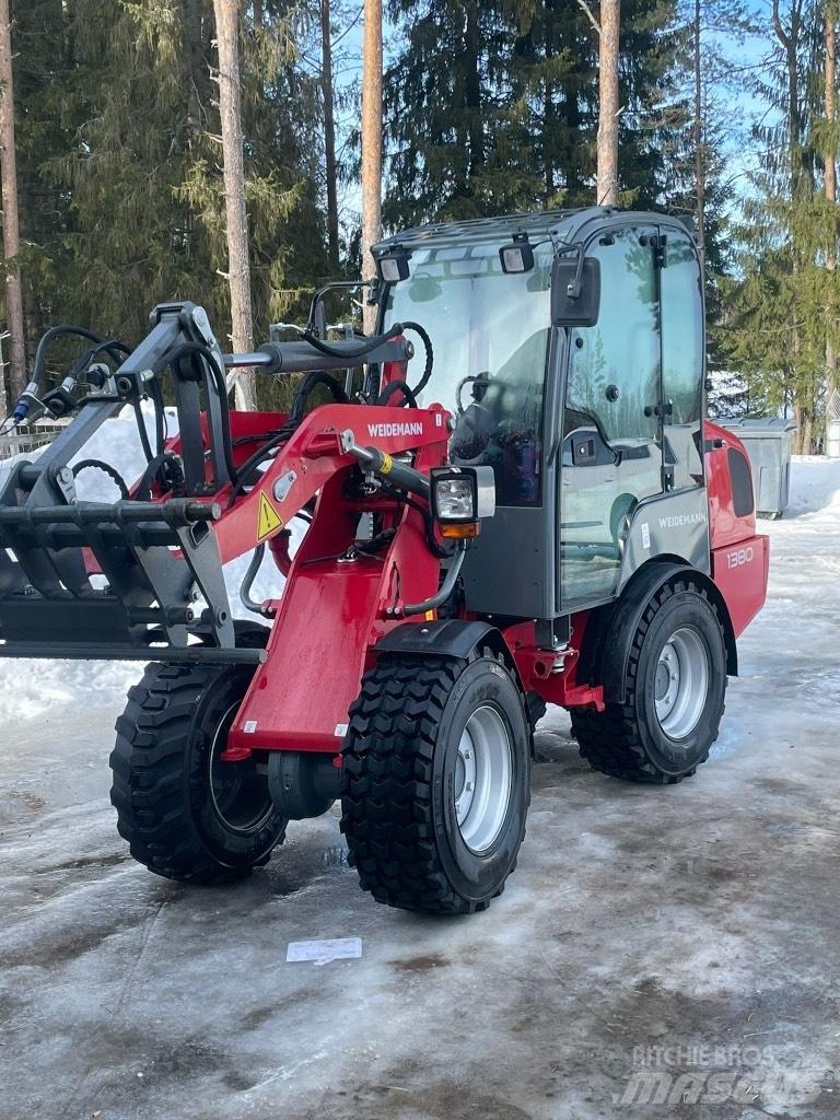 Weidemann 1380 多功能裝載機