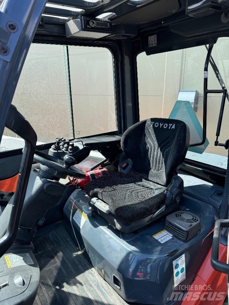 Toyota 02-8FDF30 柴油卡車
