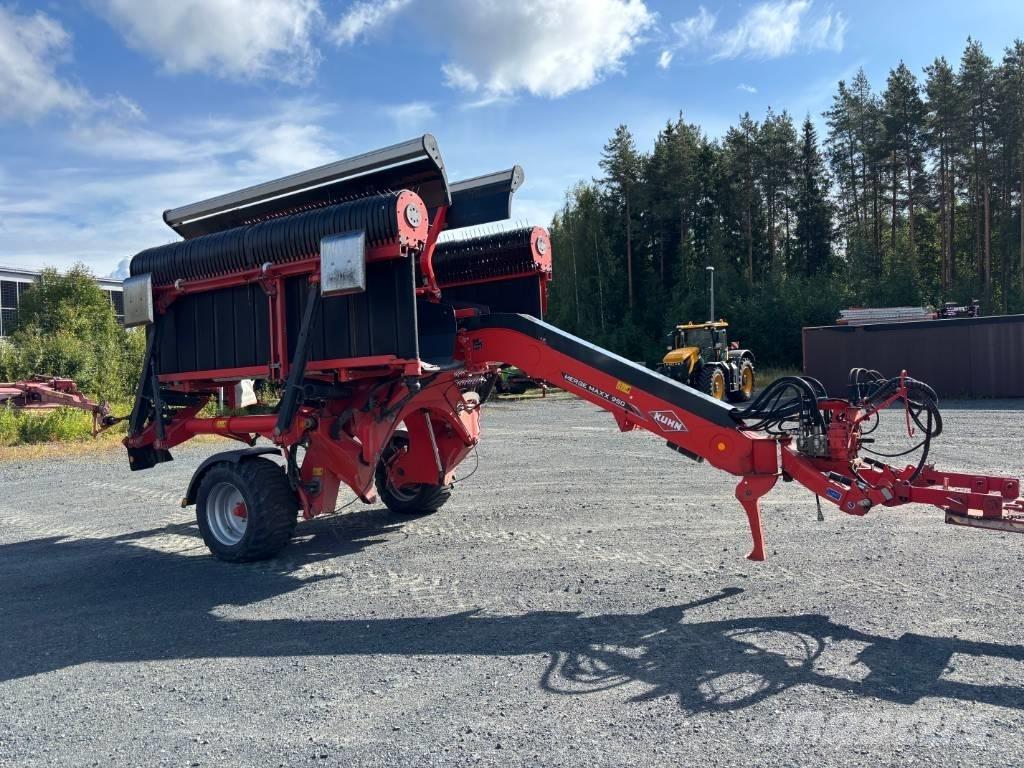 Kuhn Merge Maxx 950 堆草機