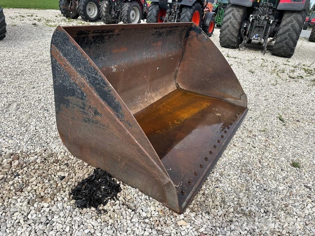  ŁYŻKA MANITOU 2,4 M 其他裝載挖掘裝置和配件
