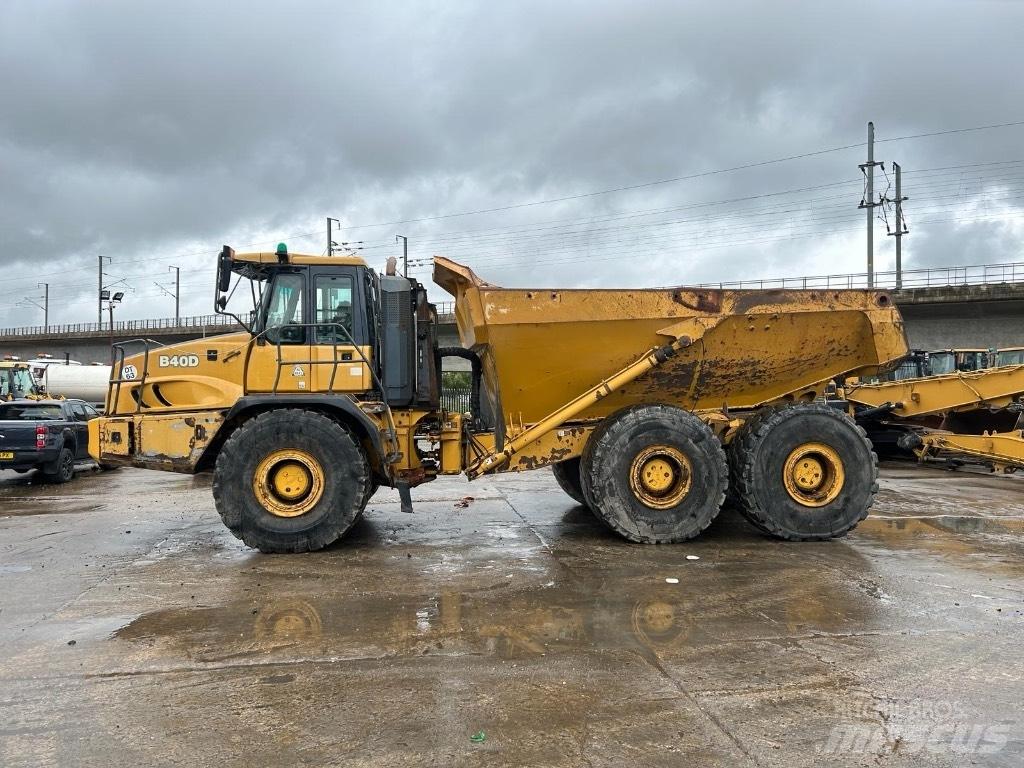 Bell B 40 D 鉸接式起吊車