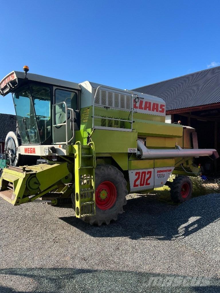 CLAAS Mega 202 聯合收穫機