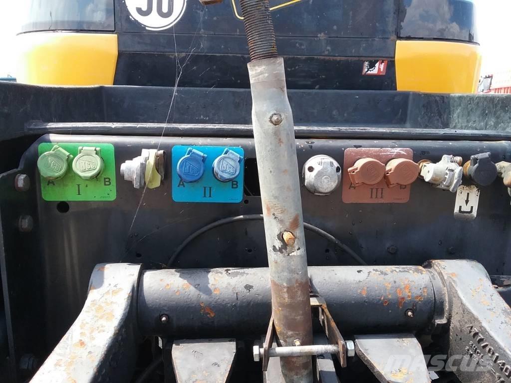 JCB Fastrac 2115 曳引機