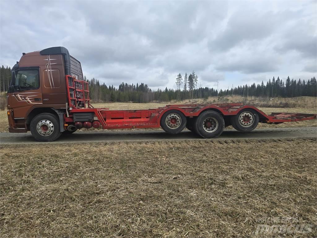 Volvo FM12 8x2 林業運輸車