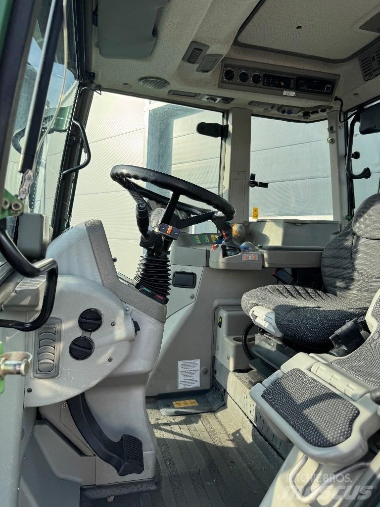 Fendt 820 Vario TMS 曳引機