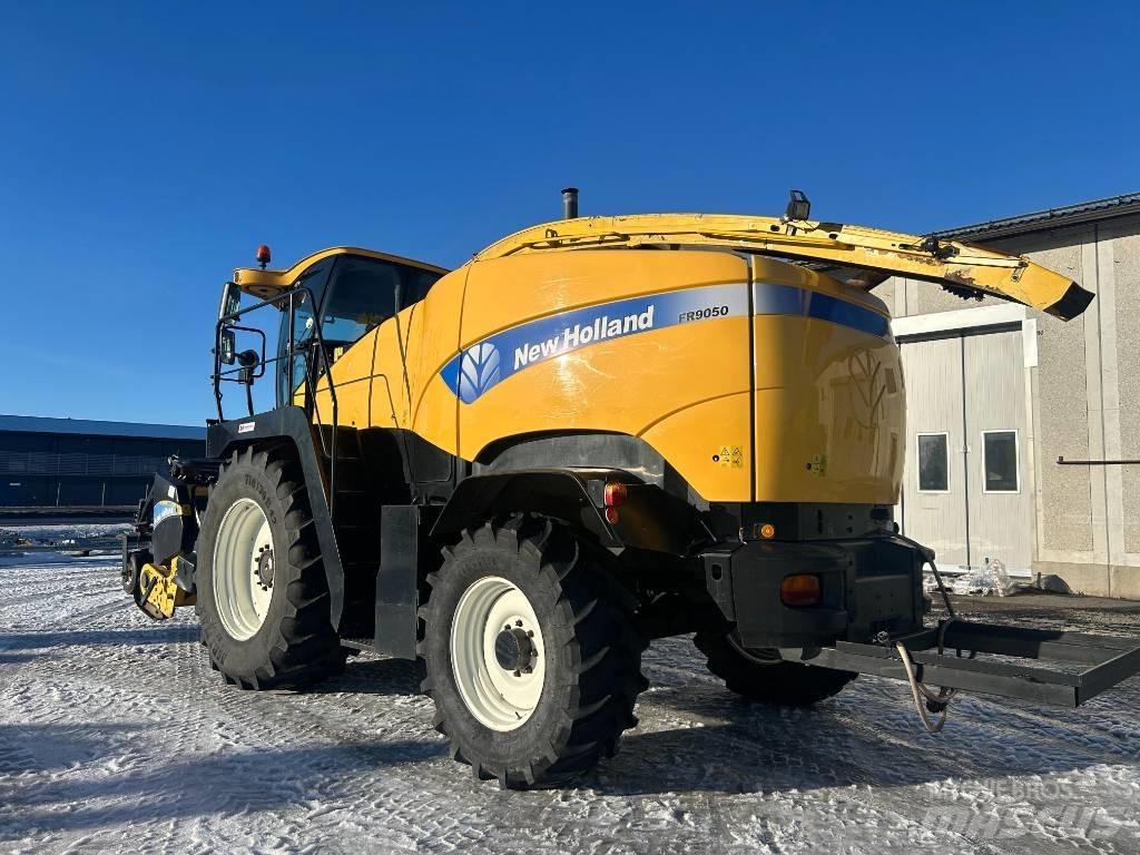 New Holland FR9050 自走式飼料採集機