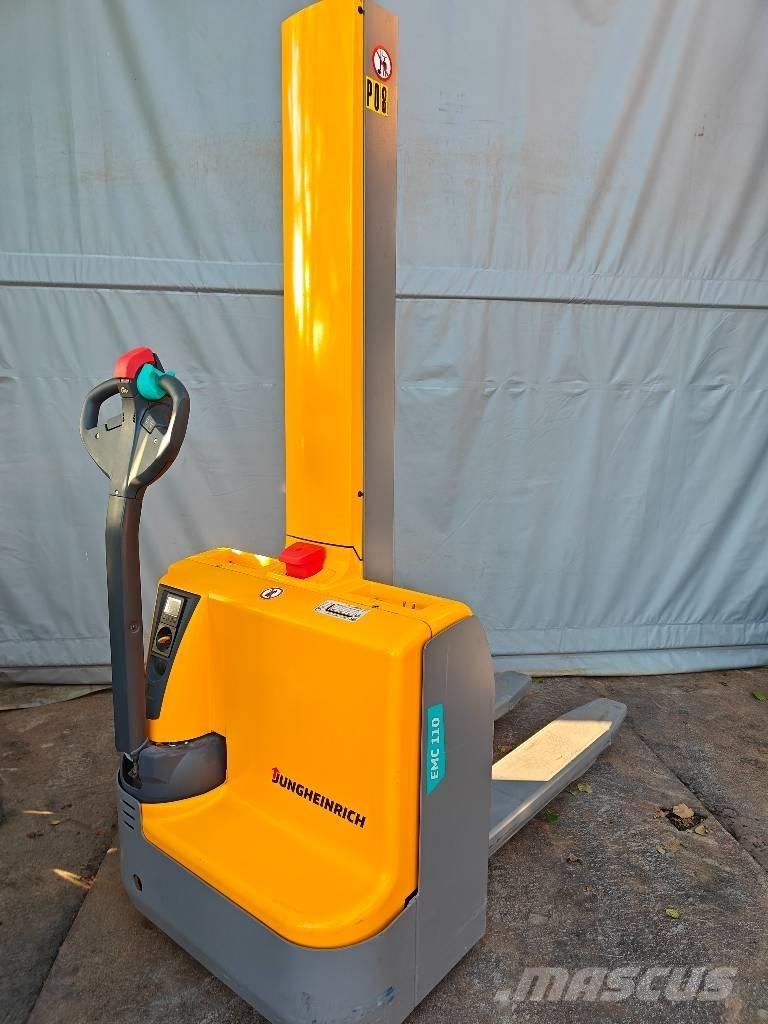 Jungheinrich EMC 110 行走控制式堆積機