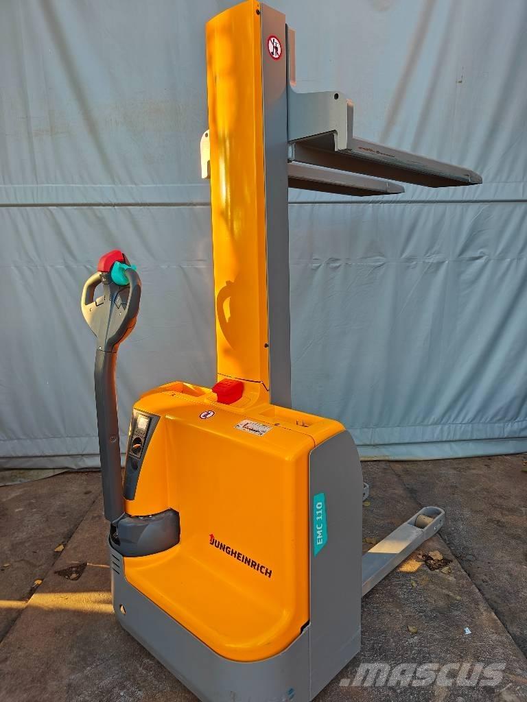 Jungheinrich EMC 110 行走控制式堆積機