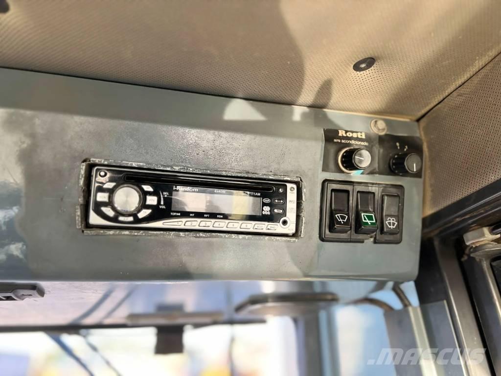 Ammann ASC130 D 單輪滾壓機