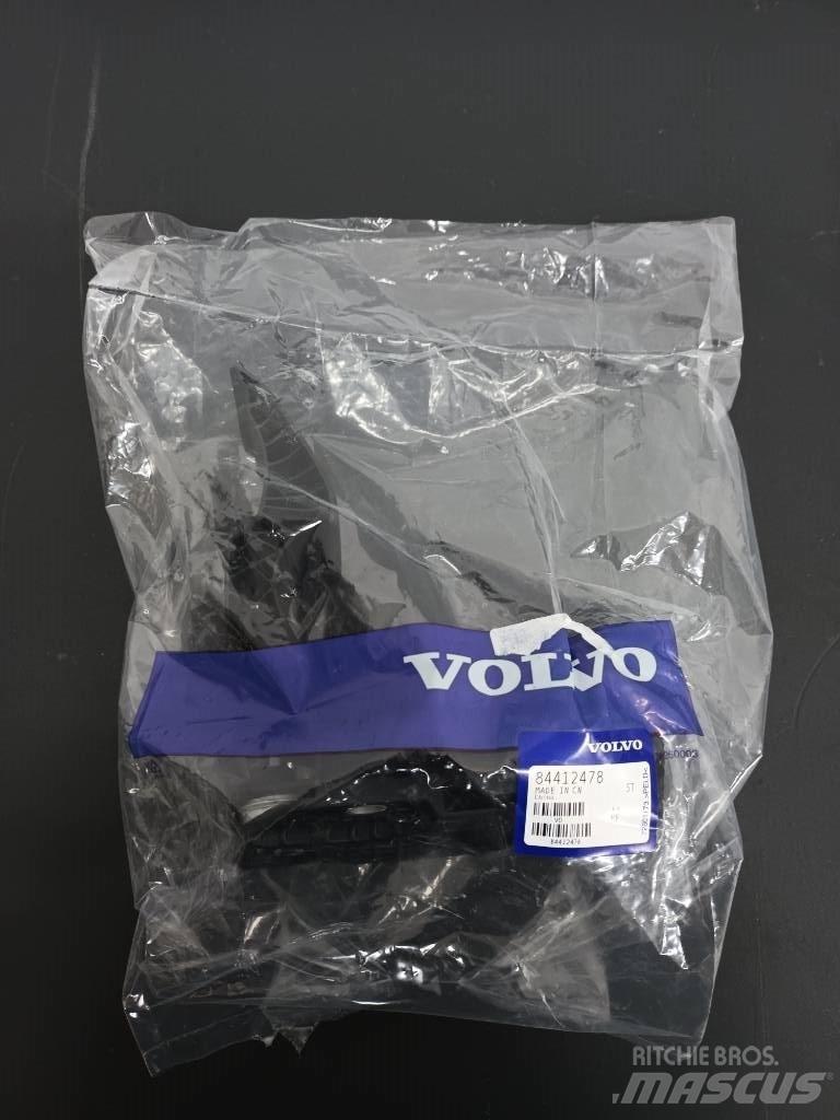 Volvo PEDAL 84412478 駕駛室與內部