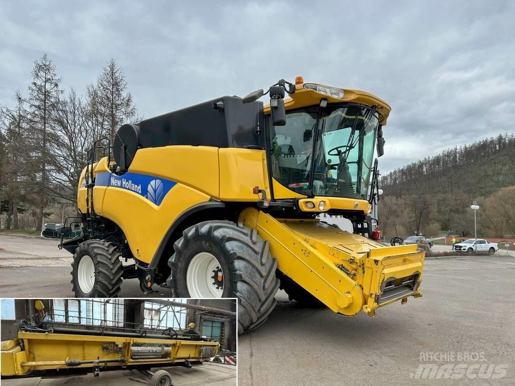 New Holland CX 8080 聯合收穫機