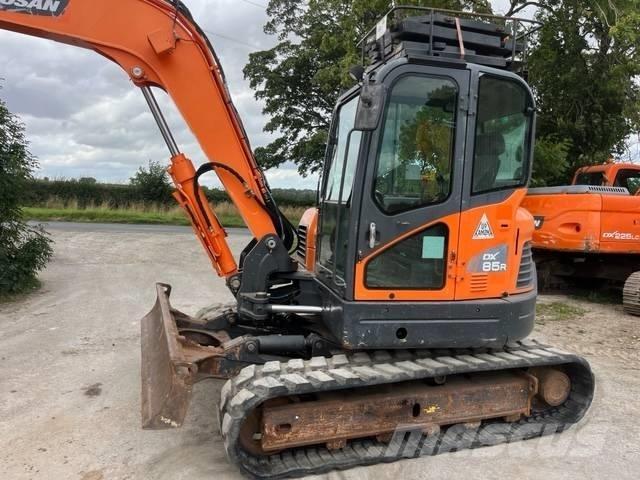 Doosan DX 85 R-3 中型挖土機/掘鑿機/挖掘機 7t-12t