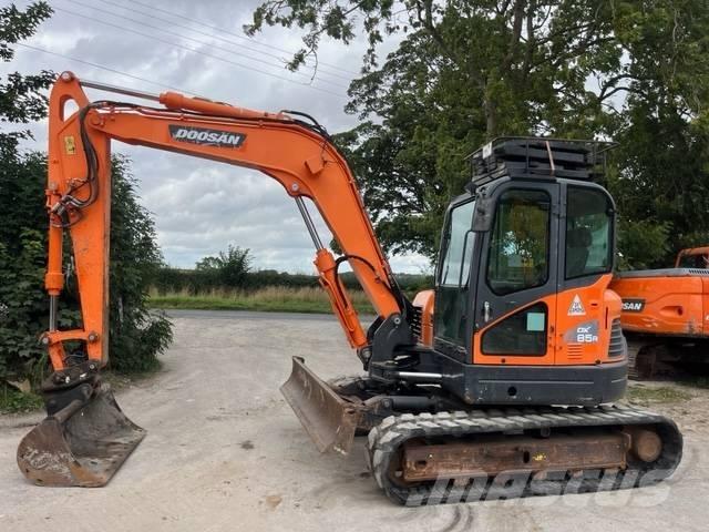 Doosan DX 85 R-3 中型挖土機/掘鑿機/挖掘機 7t-12t