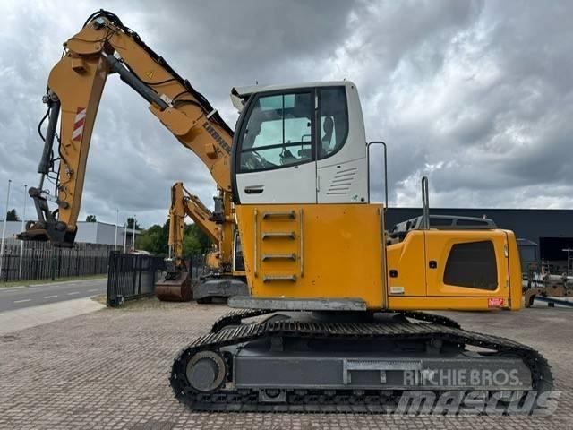 Liebherr LH 22 C 廢棄物/工業用操作車