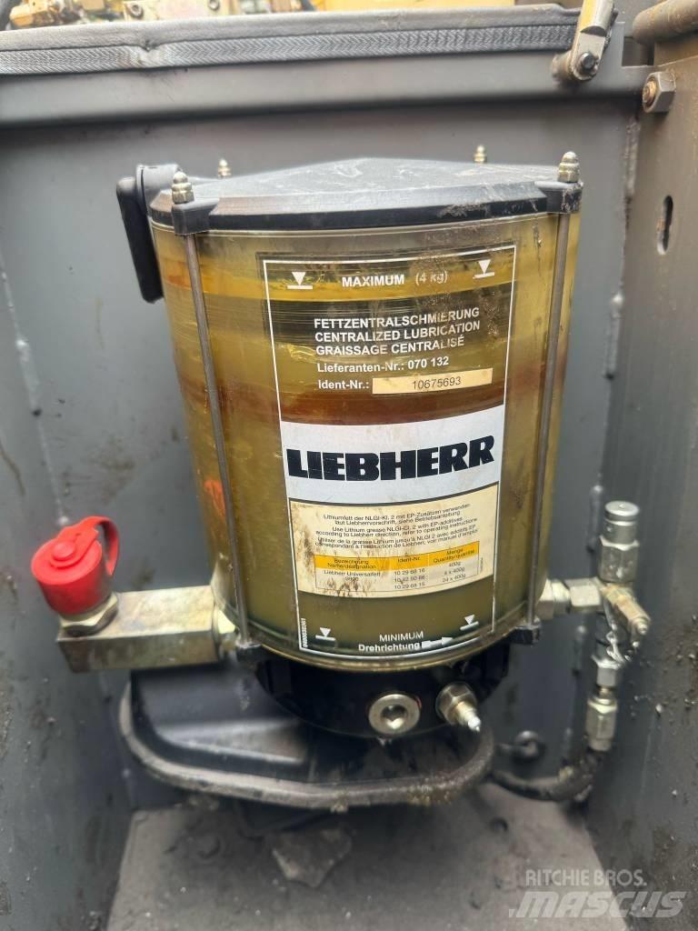 Liebherr LH 22 C 廢棄物/工業用操作車