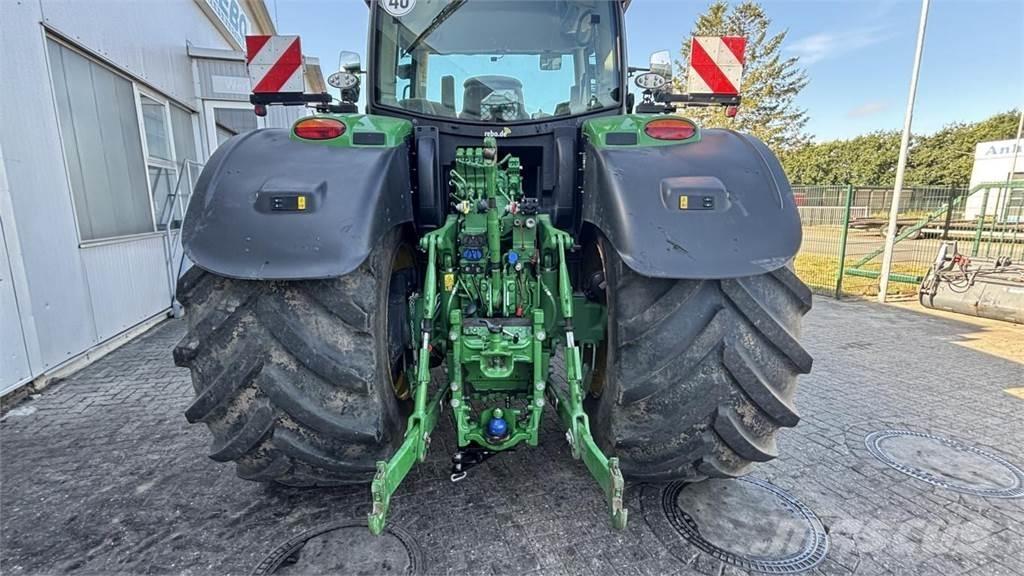 John Deere 6R195 曳引機