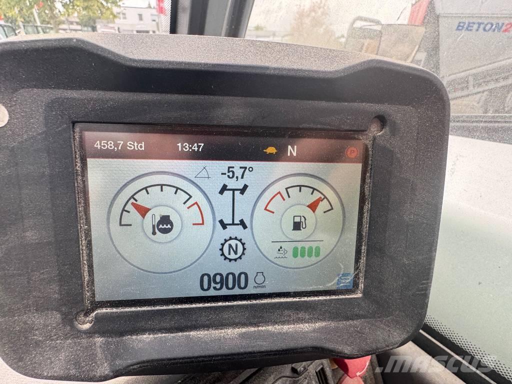 Bobcat T35.105L 伸縮臂操作車