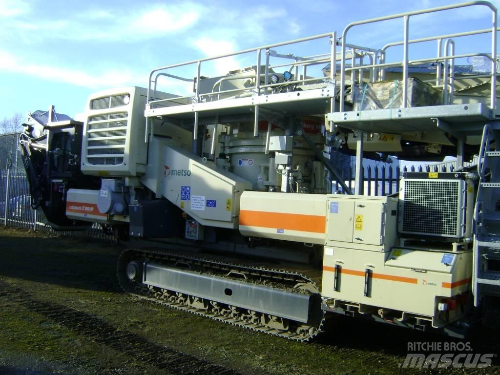 Metso LT 300 HP 移動式壓碎機