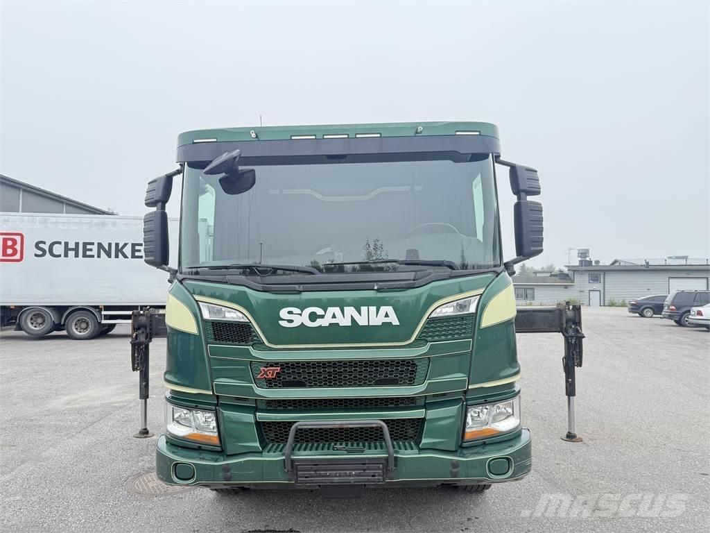 Scania P320 4x2 起重機卡車