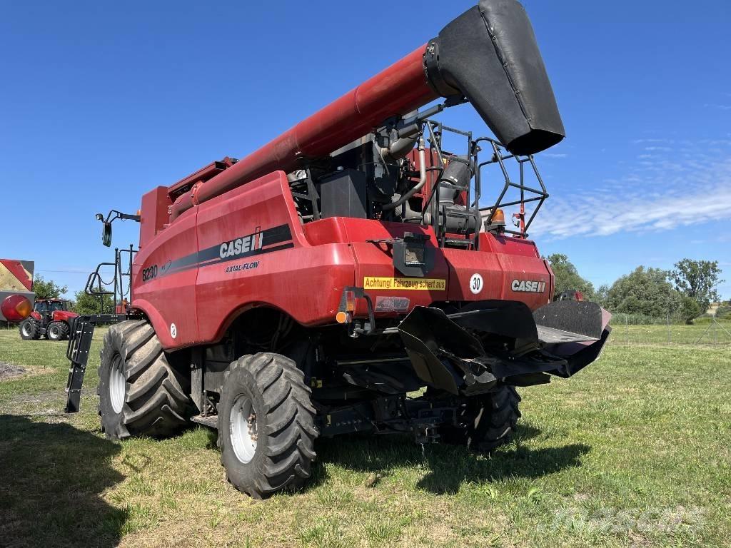 Case IH AF 8230 聯合收穫機