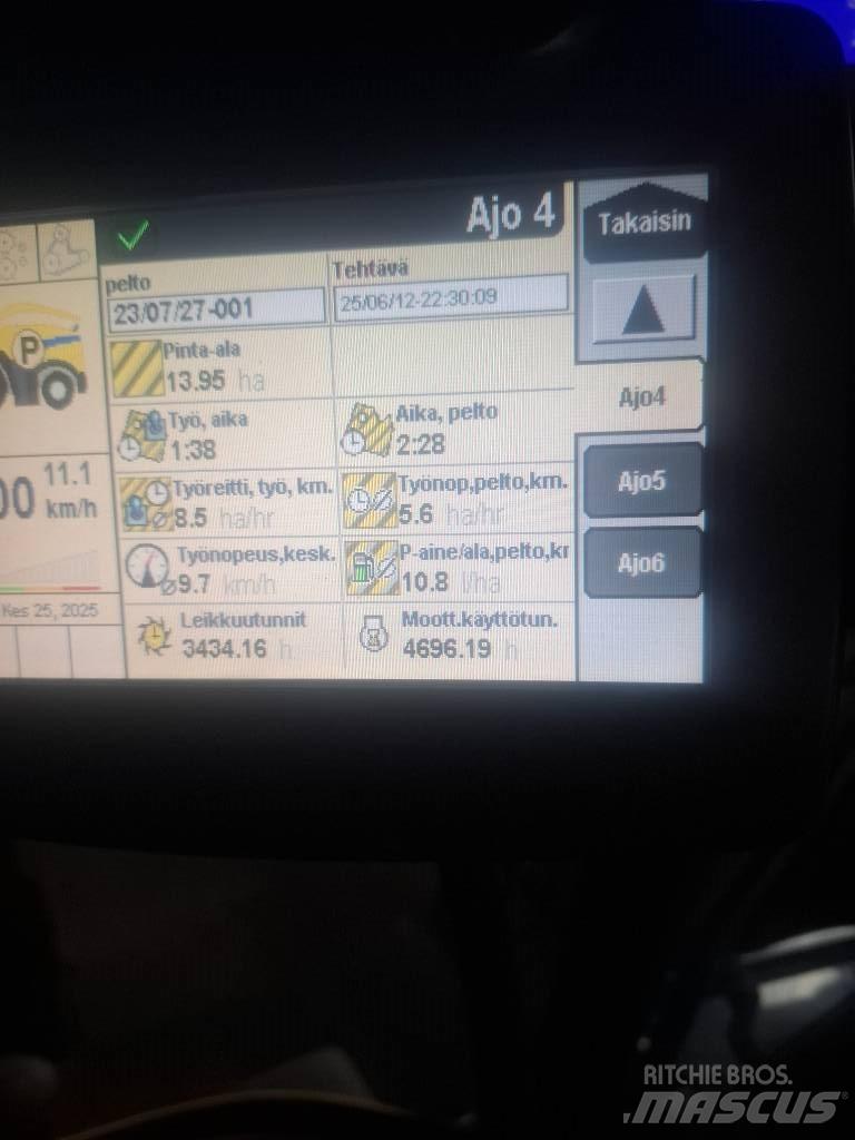 New Holland FR 9080 自走式飼料採集機