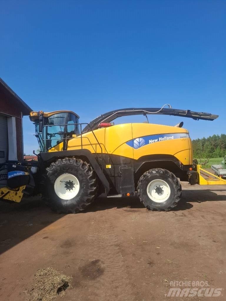 New Holland FR 9080 自走式飼料採集機