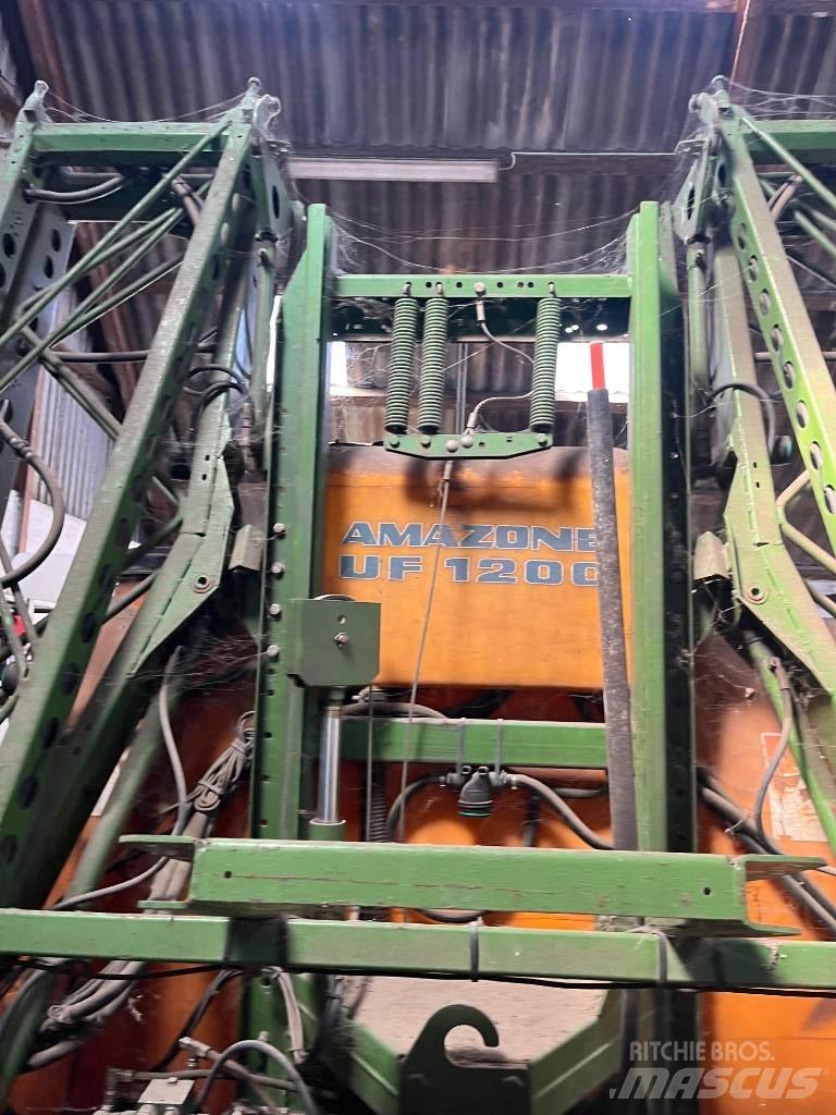 Amazone UF 1200 承載式噴霧機