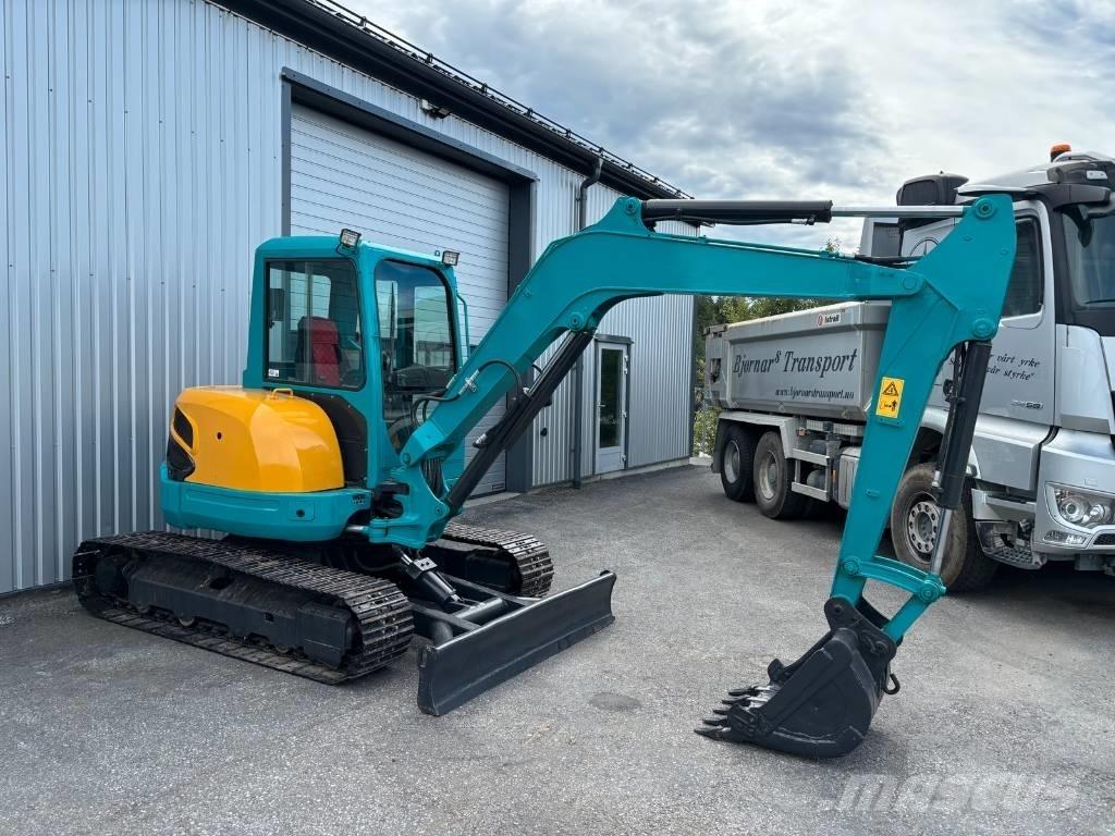 Kubota U 30 小型挖土機/掘鑿機<7t(小型挖掘機)