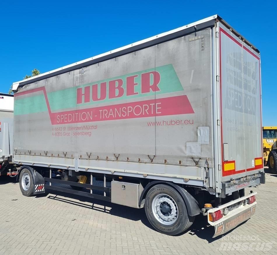 Schwarzmüller 7.4m 篷布拖車