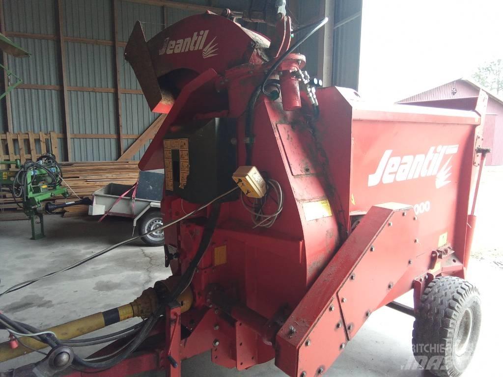 Jeantil PR 2000 草捆撕碎機、切割機、拆袋機