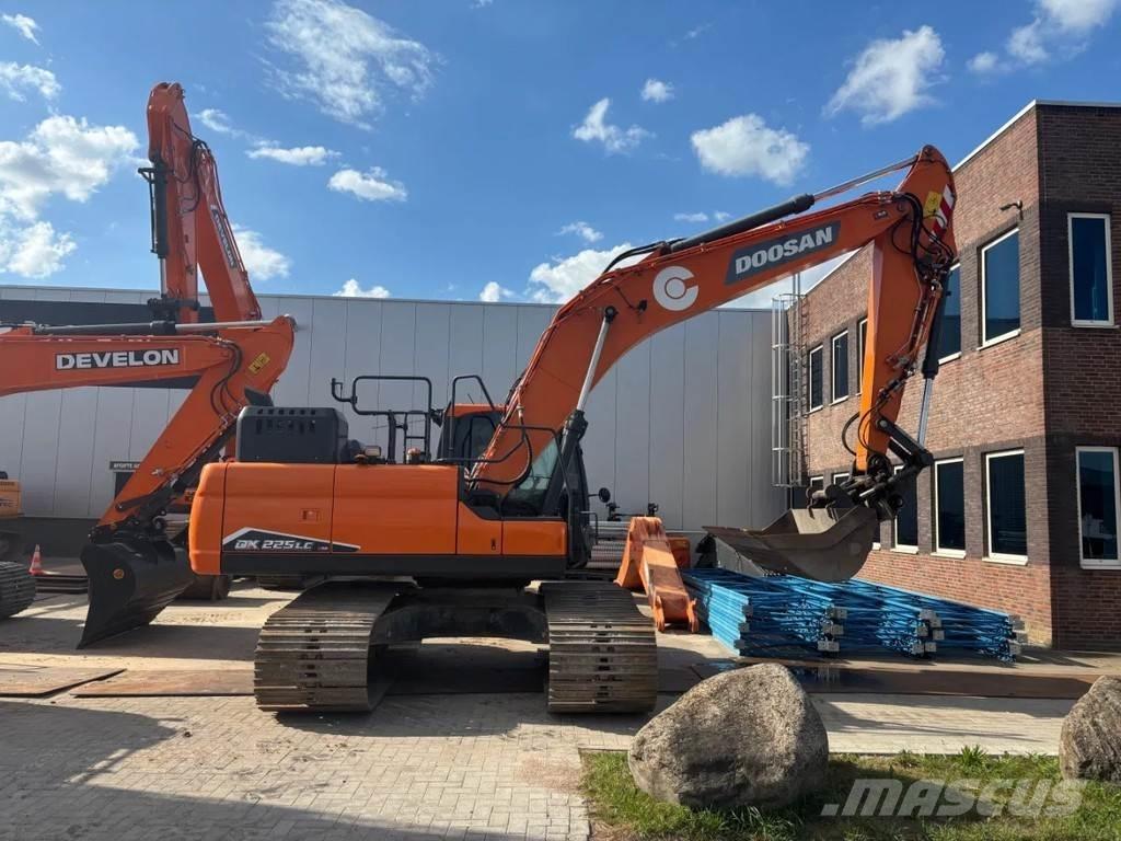 Doosan DX225LC-7 履帶式 挖土機/掘鑿機/挖掘機