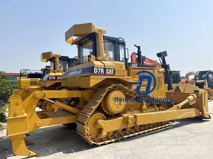 CAT D 7 R 履帶推土機